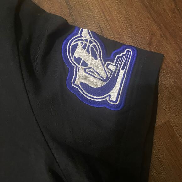 Louis Vuitton x NBA Basketball Shirt Size Medium - Picture 4 of 10